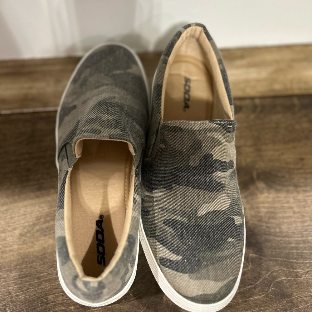 Camo soda shoes
